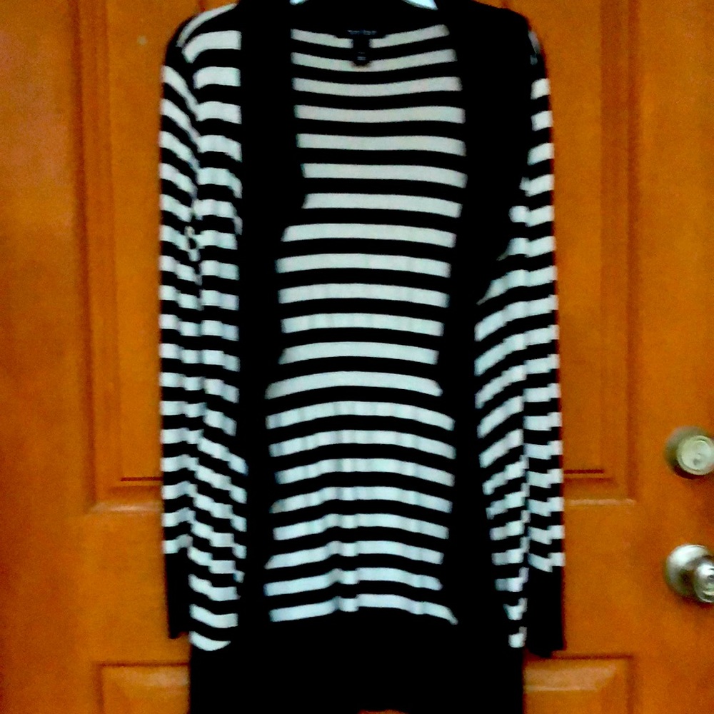 White|Black stripped Cardigan